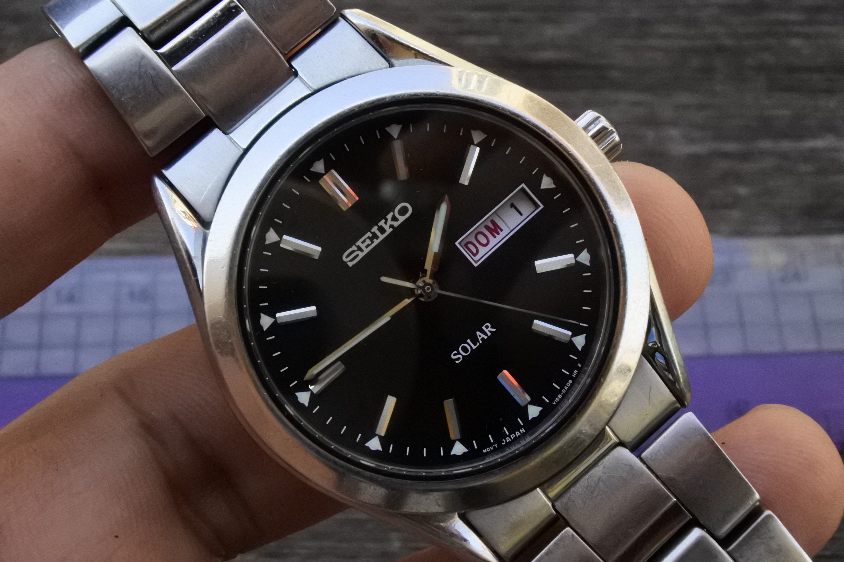 Vintage Seiko Solar V158 0AB0 Black Dial Men Quartz Watch Japan