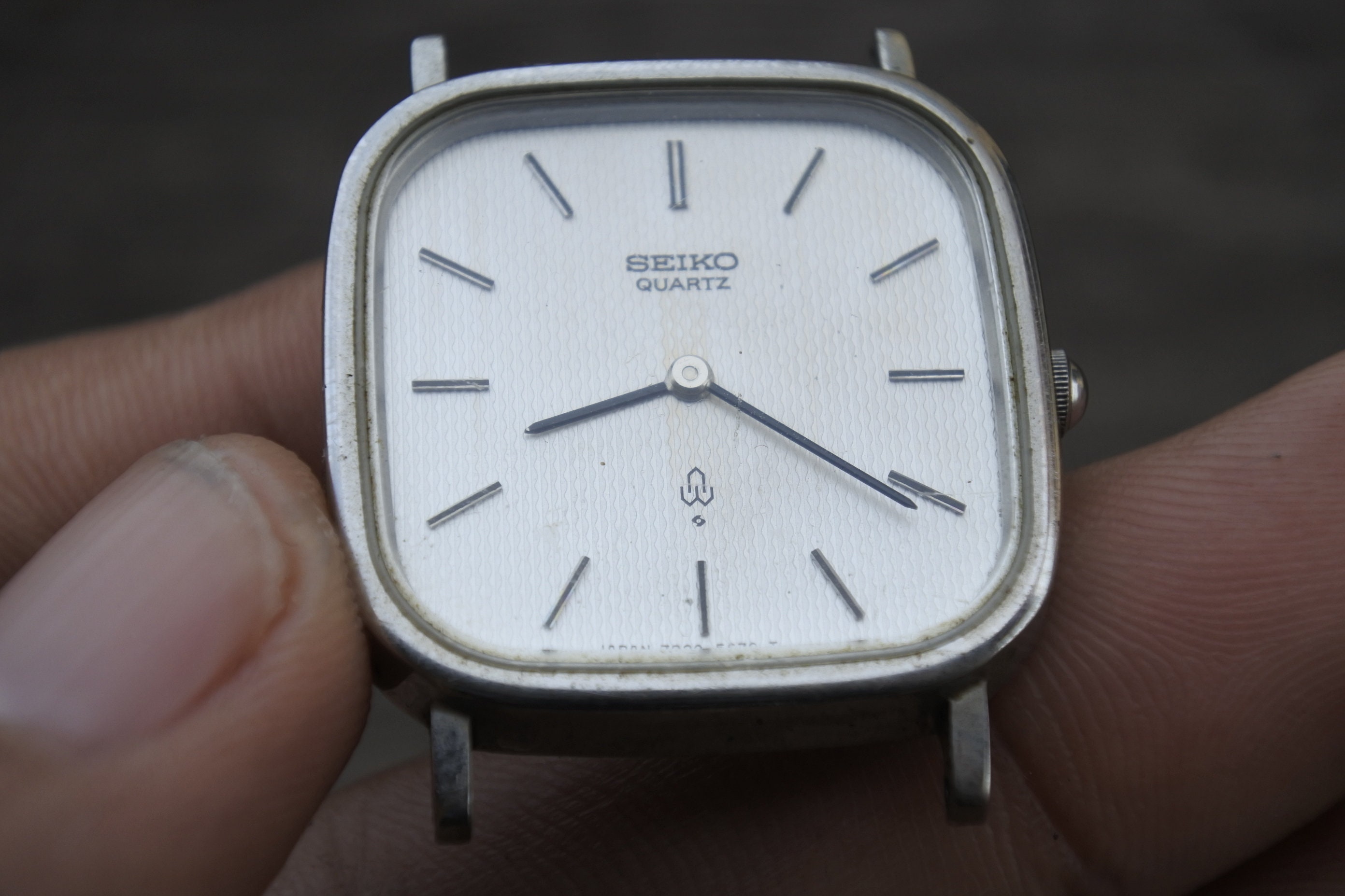 Vintage Seiko 7820 5490 Textured Dial Men Quartz Wristwatch
