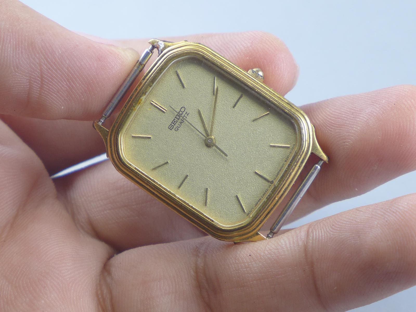 Vintage Seiko Swiss ACM 9021 5090 Textured Dial Lady Quartz Watch