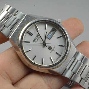 Vintage Seiko Type II 0903 8120 Gray Dial Men Quartz Watch Japan JDM Round Shape 36mm