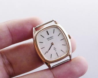 (6) 訳あり SEIKO 2E20-6730 レディース クォーツ ゴールド Vintage Seiko 2E20 6730 Locket With Chain Lady Quartz Watch Japan