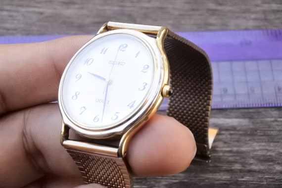 Vintage Seiko Dolce 5E61 0A20 IRIDESCENT DIAL Men Quartz Watch