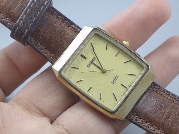 Vintage Seiko Spirit 5E31 5A60 Textured Dial Men Quartz Watch