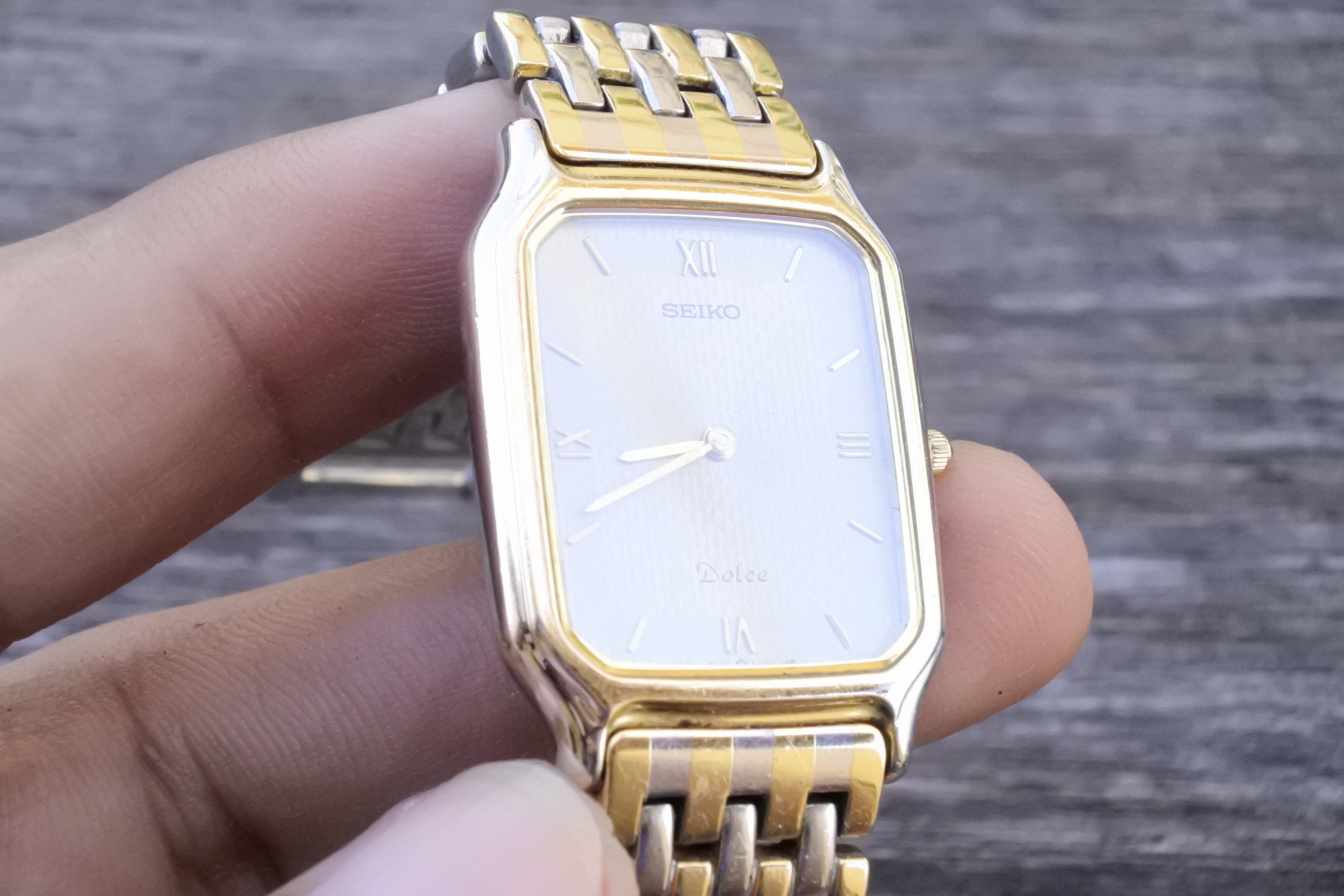 Vintage Seiko Dolce 5E30 5A00 Roman Numeral Dial Men Quartz Watch