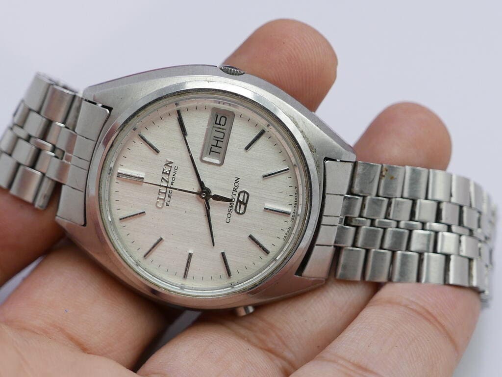 Vintage Citizen Electronic Cosmotron KANJI DATE White Dial