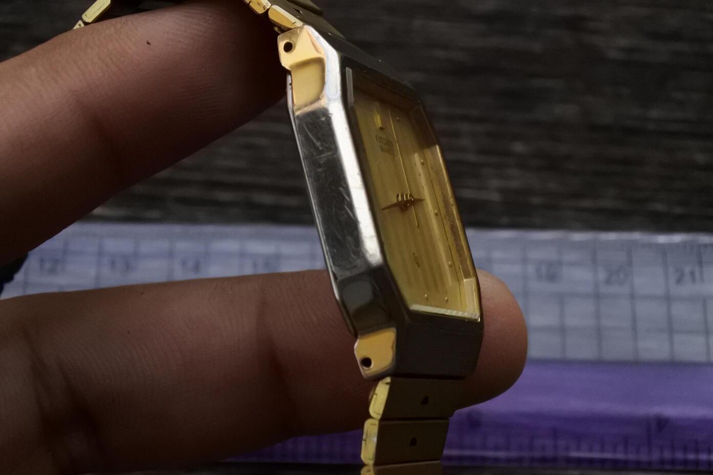 Vintage Citizen base Metal Case Stainless Steel Yellow Plated Gold Tone Watch Vintage Citizen Gold-plated Watch | Stainless Steel Band  main image 2