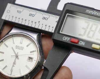Vintage Seiko 0842 8000 Textured Dial Men Quartz Wrist Watch Japan