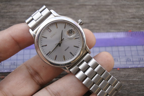 Vintage Seiko Spirit 5E32 6A40 Gray Dial Men Quartz Wristwatch