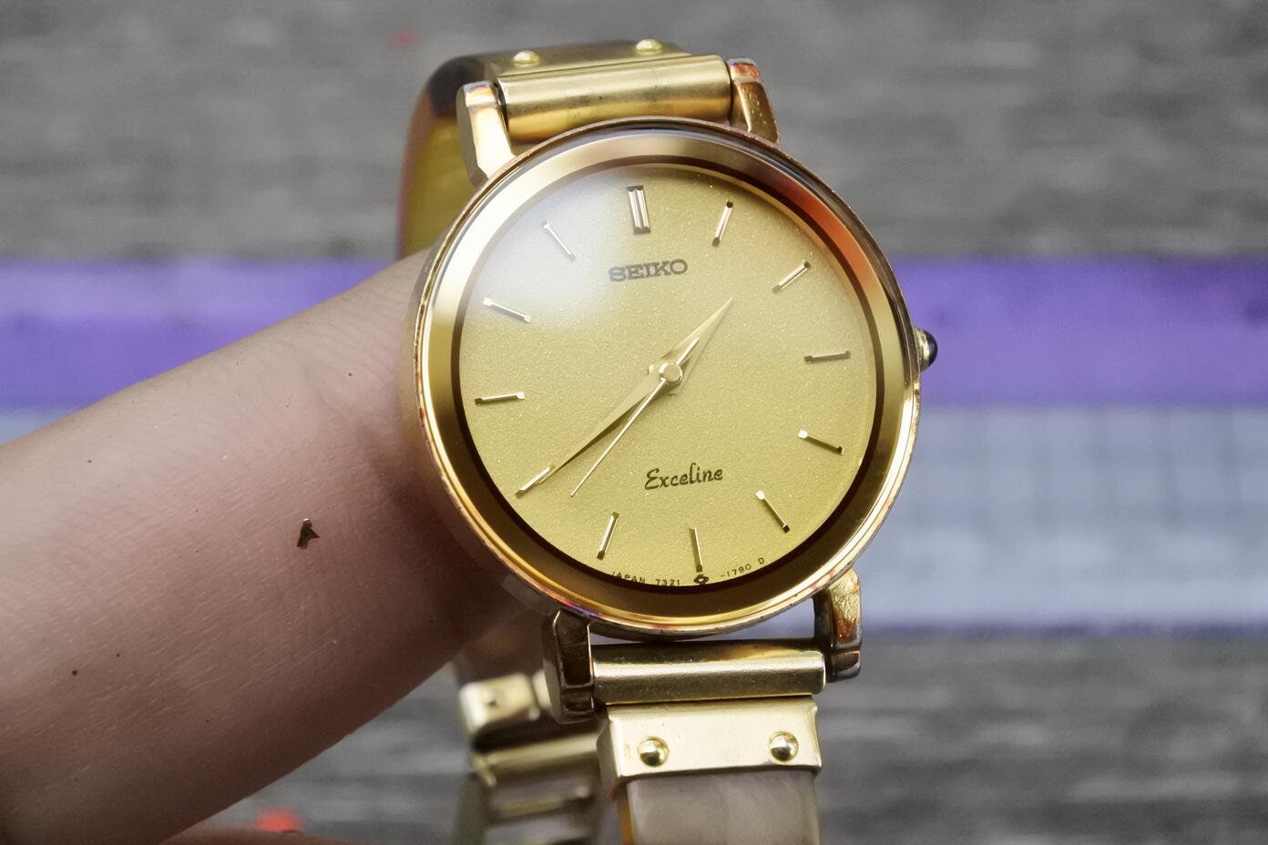 Vintage Seiko Exceline 7321 0390 Yellow Dial Lady Quartz Watch