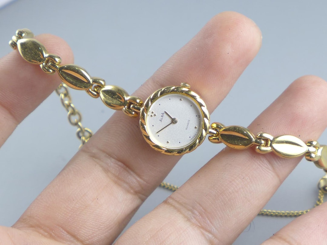 Vintage Alba Y150 0A30 Integrated Bracelet Lady Quartz Watch Japan