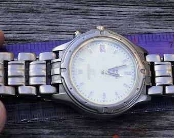 Vintage Seiko AGS Titanium 5M42 0D20 IRIDESCENT DIAL Men Quartz Watch Japan  Round Shape 33mm