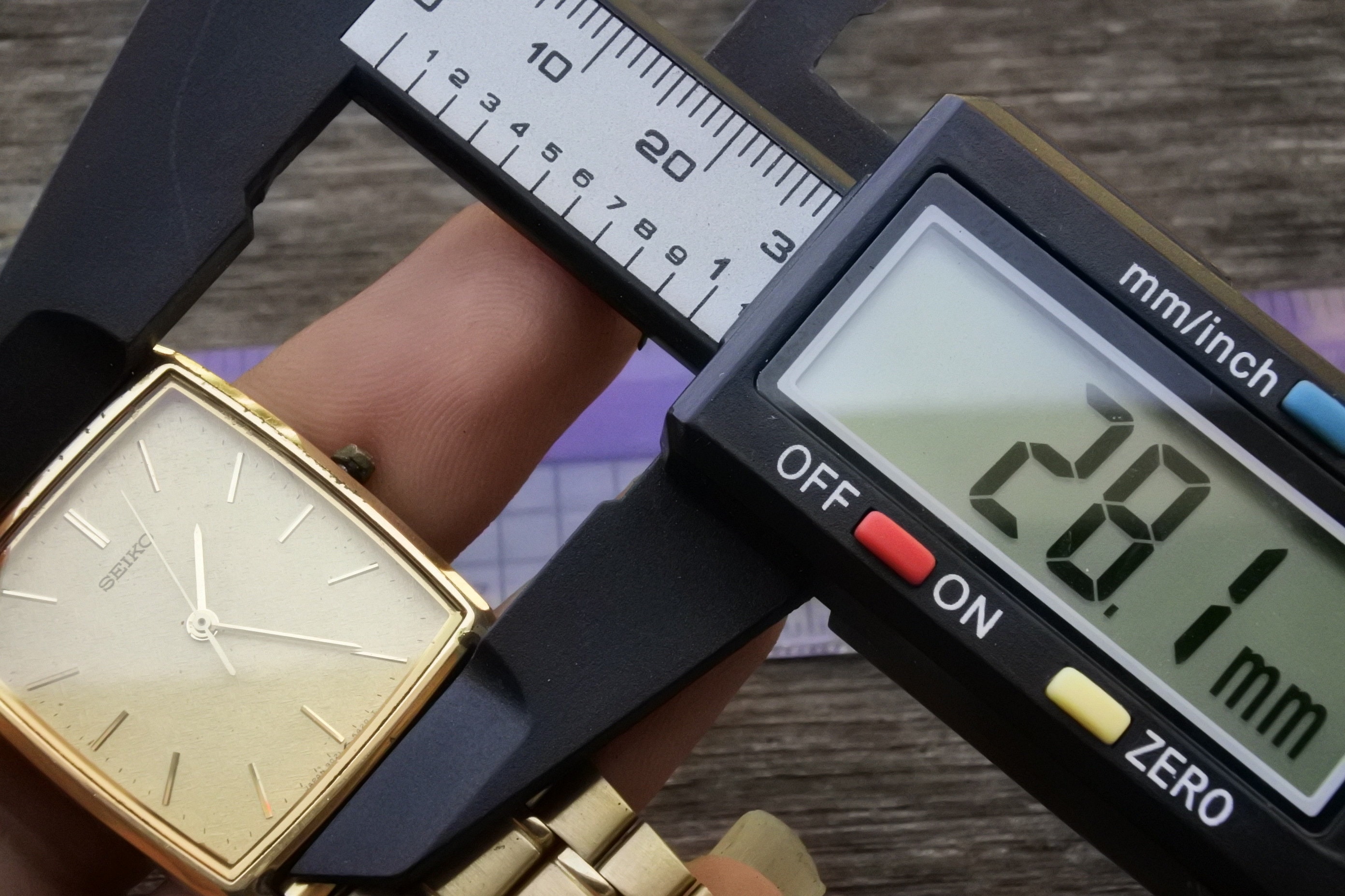 Vintage Seiko Gold Plated 9021 5340 Yellow Dial Men Quartz Watch