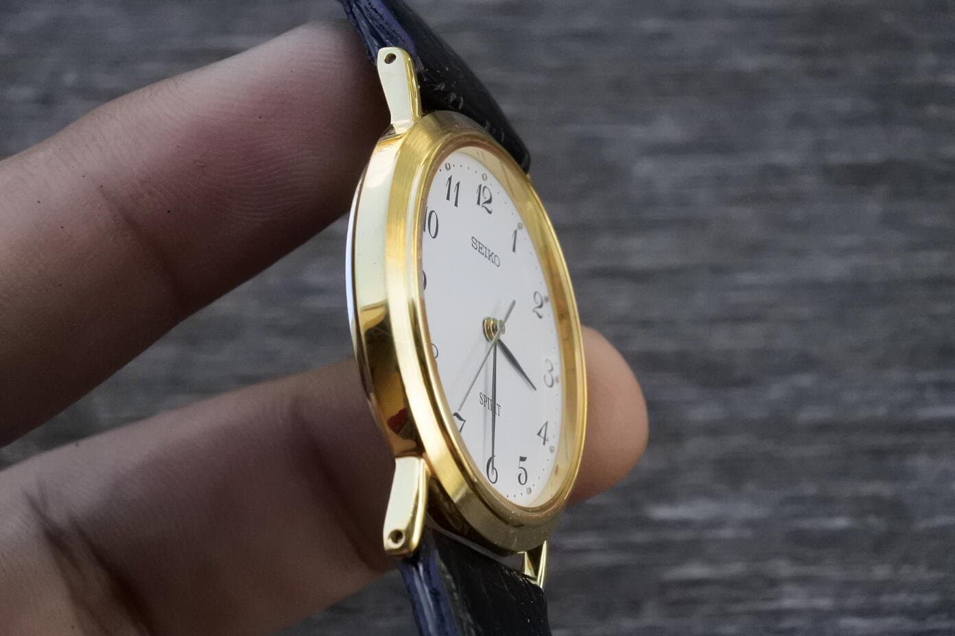 Vintage Seiko Spirit 5E21 6C00 White Dial Men Quartz Watch Japan 
