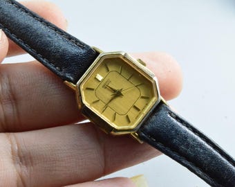 Vintage Seiko 14K Gold Case 2320 5990 Yellow Dial Lady Quartz