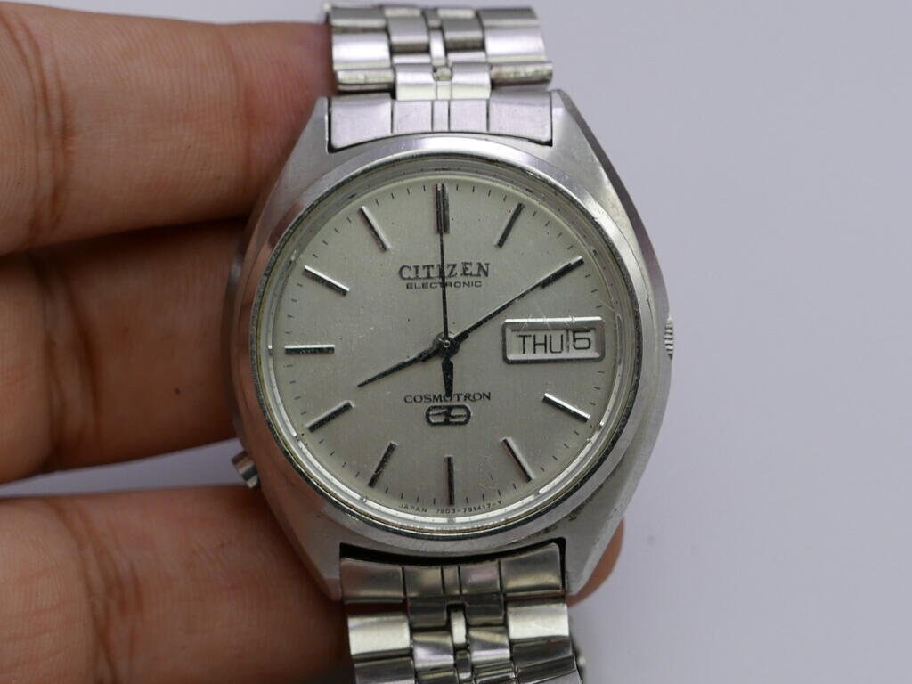 Vintage Citizen Electronic Cosmotron KANJI DATE White Dial Men