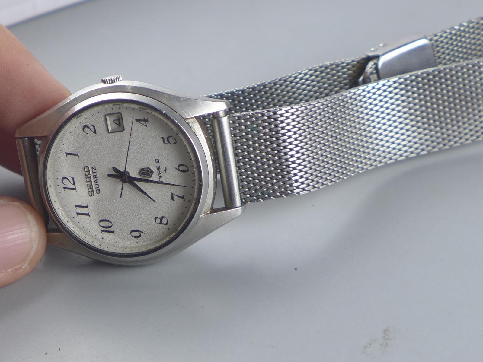 Vintage Seiko Type II 4622 8000 White Dial Men Quartz Watch Japan