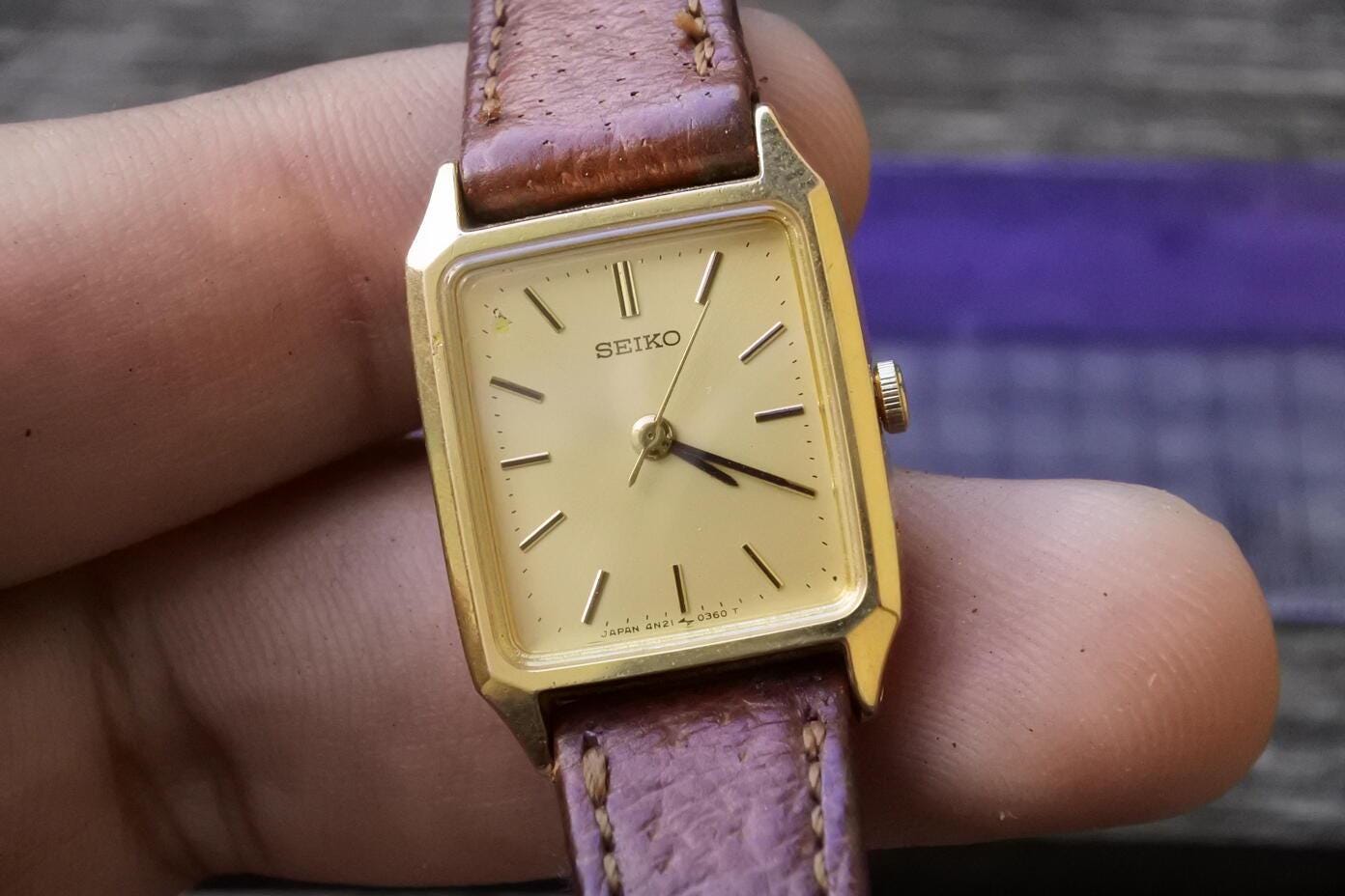 Vintage Seiko 4N21 5090 Yellow Dial Lady Quartz Watch Japan Square