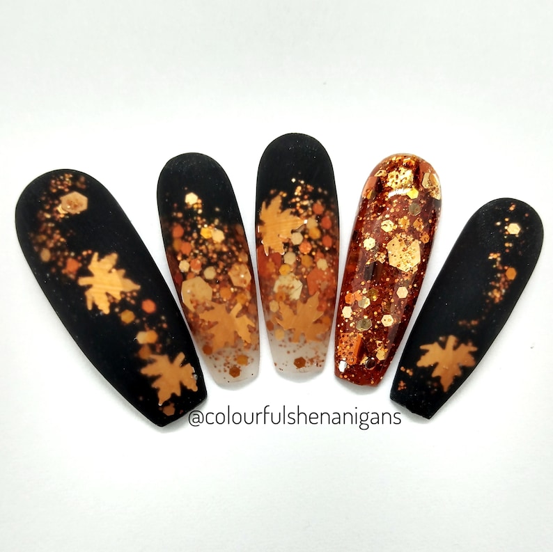 Black and Orange Autumn Fall Glitter Leaf press on nails, Press on nails with art, glue on nails, fake nails, press on nails with design 