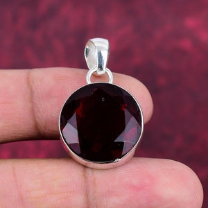 Echter Roter Granat Anhänger, 925 Sterling Silber Handgemachter Schmuck, Hochzeitsschmuck, Kristall Anhänger Einstellbare Anhänger Jahrestag Geschenke.