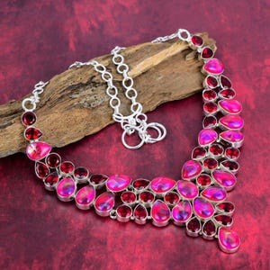 Collar de piedras preciosas de ópalo triplete rosa, collar de plata de ley 925, collar de granate hecho a mano, collar de cristal llamativo, joyería bohemia