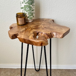 Mesa auxiliar / Mesa de centro / Mesita de noche / Moderna de mediados de siglo / Patas de horquilla / Madera de teca