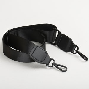 Schwarze, verstellbare Schultergurt / Taschengurt 4 cm