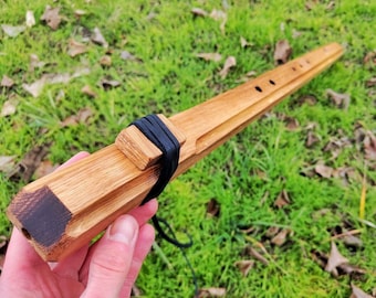 Fantástica flauta nativa americana "Druida" para bajo - Tonalidad de Si grave - Hecha a mano - Sonido/silbido muy profundo