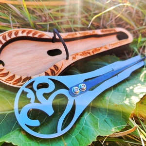 UKRAINE Great megabass Jew&#39;s harp &quot;OM&quot; in a wooden case (jaw/mouth harp)