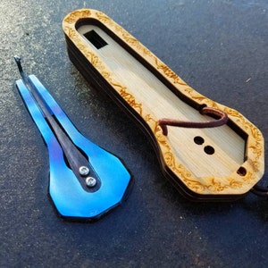 TITANIUM Jew&#39;s harp - &quot;Titan MOD 2&quot; - in a wooden case (jaw harp/maultrommel) (Vladhaps/Ukraine)