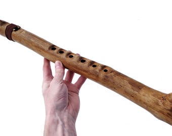Fantástica flauta de estilo nativo americano druida - Tonalidad de mi - Instrumento de silbato / Idea de regalo / silbato