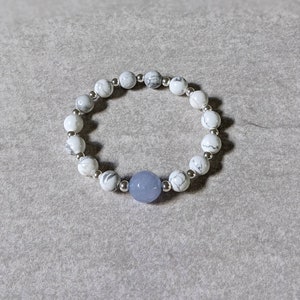 Howlite and Blue Lace Agate elasticated travel sickness anti-nausea acupressure point bracelet, motion sickness, stylish pregnancy bracelet