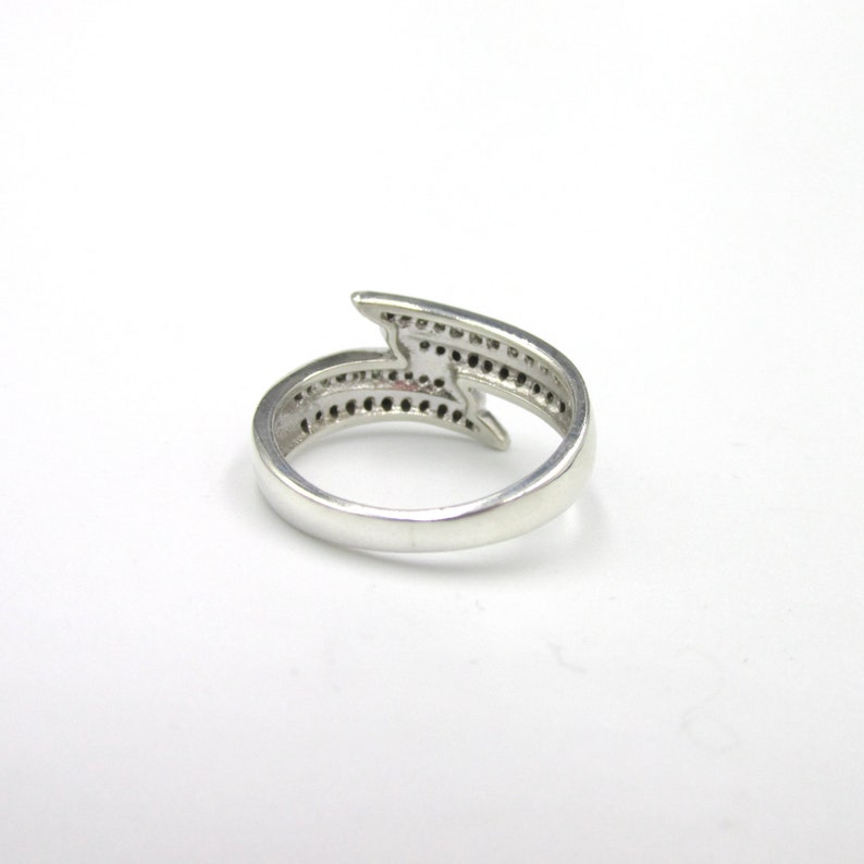 Silver woman ring 925 black and white stones size 52