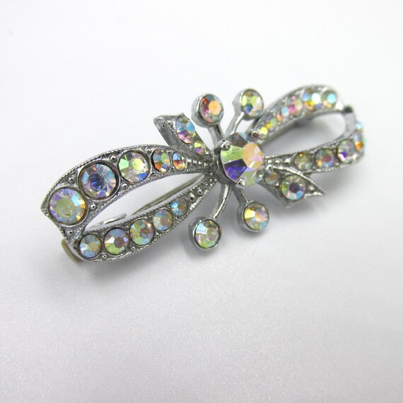 Vintage knot brooch in chrome metal and rainbow-c… - image 2