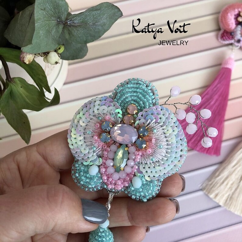 Embroidered flower brooch bridesmaid gift pink turquoise lapel rhinestone beaded boho shawl pin glass bead tassel floral orchid jewelry