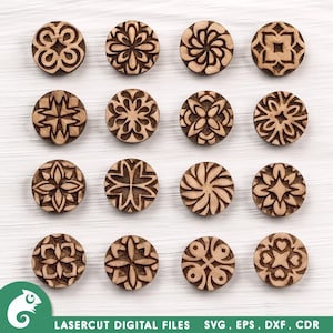 Puede incluir: Dieciséis círculos de madera cortados con láser, cada uno con un diseño floral o geométrico único. Los círculos son de color marrón claro con patrones grabados más oscuros. La imagen está sobre una superficie de madera blanca. La esquina inferior izquierda tiene el texto "LASERCUT DIGITAL FILES".