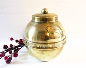 Vintage brass tea box tea caddy British Empire Exhibition 1924 Lipton 39 s souvenir bowl ginger jar lidded brass pot Boho kitchen decor