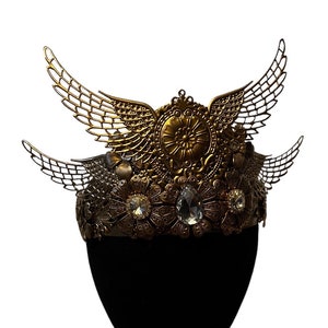 Fantasy Valkyrie Crown, Winged Headpiece, Gothic Headpiece, Goth Head Band, Cosplay Crown, Fantasy Crowns, Larp Headpiece, Cosplay Headpiece