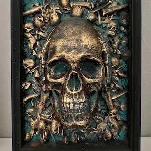 Skull Frame Goth Home Decor, Gothic Gallery Wall Home Decor, Framed SKull Wall Hanging, Elegant Wall Hanging, Dark Academia Decor, Witchcore