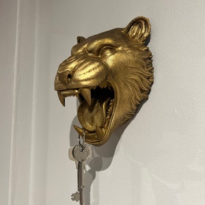 Animal Key Holder, Maximalist Key Holder, Eccentric Home Decor, Tigers head wall hanging, quirky house warming gift, animal lover decor