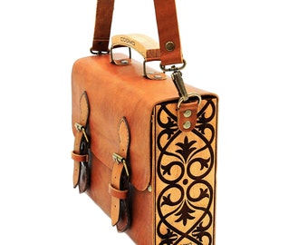 COSMO HANDMADE - Leather & Wood Handmade Shoulder Bag for Women | Handy Messenger Purse