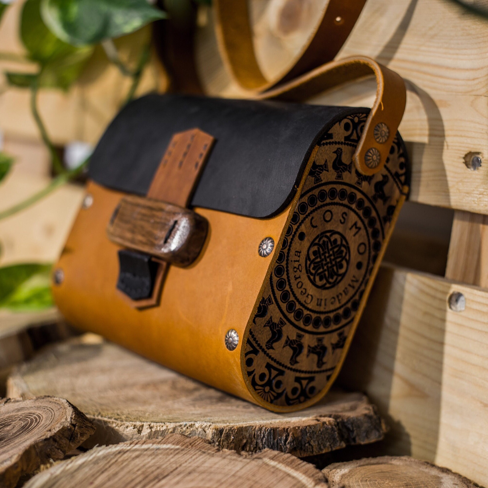 Purses with hidden pockets sale