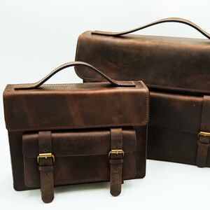 COSMO HANDMADE Handmade leather briefcase, Business Portfolio, Handbag for Men/Women, Satchel and attache, Casual Shoulder Bag Fashion Small 24X17X7 cm