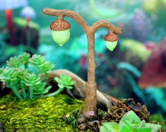 Acorn Lamp | Little Kim World Fairy Garden Miniature | Small Accent Furniture for Potted Arrangement, Terrarium, Planter, Flower Bed, Yard