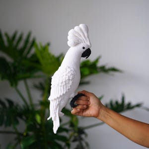 かぎ針編みのオウムのぬいぐるみ – 手作りのキバタン、オオバタン、キバタン、ミッチェルオウム、モモイロインコ、モルッカオウムのおもちゃ Umbrella Cockatoo