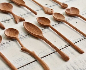 Set De 4 Cuillères En Bois Naturel – 23,5 Cm – Pour Cuisiner, Manger, Miel – Surface Lisse Et Robuste