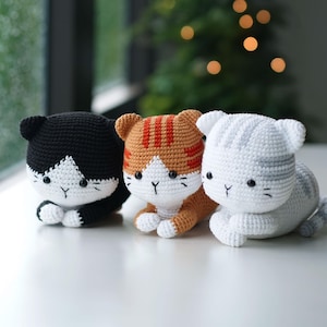 Crochet Cat Plush: Handmade Amigurumi Kitten Toy - Gift for Cat Lovers