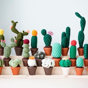 Crochet Cactus, Stuffed Cactus Amigurumi, Cactus plush Toy, Garden/Desk/ Home Decor, Finished Potted Cactus