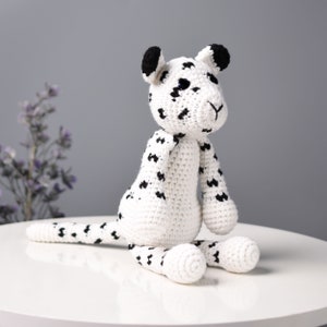 Snow Leopard Crochet Stuffed Animal Plush Toy - Amigurumi Panthera Uncia Toy