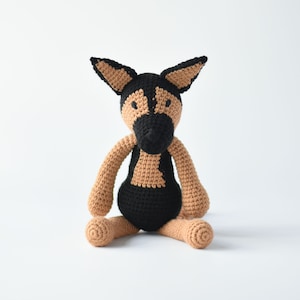Pastore tedesco finito all'uncinetto - Pastore tedesco Amigurumi regalo - Giocattolo all'uncinetto per amanti dei cani