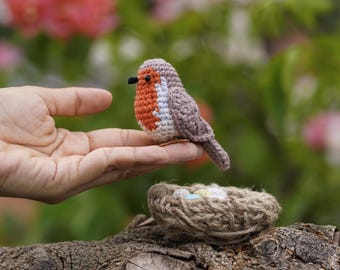 Crochet Robin Bird Plush – Handmade Amigurumi Bird – Miniature Red Bird – Spring Decor – Bird Lover Gift – Cute Pocket Size Bird